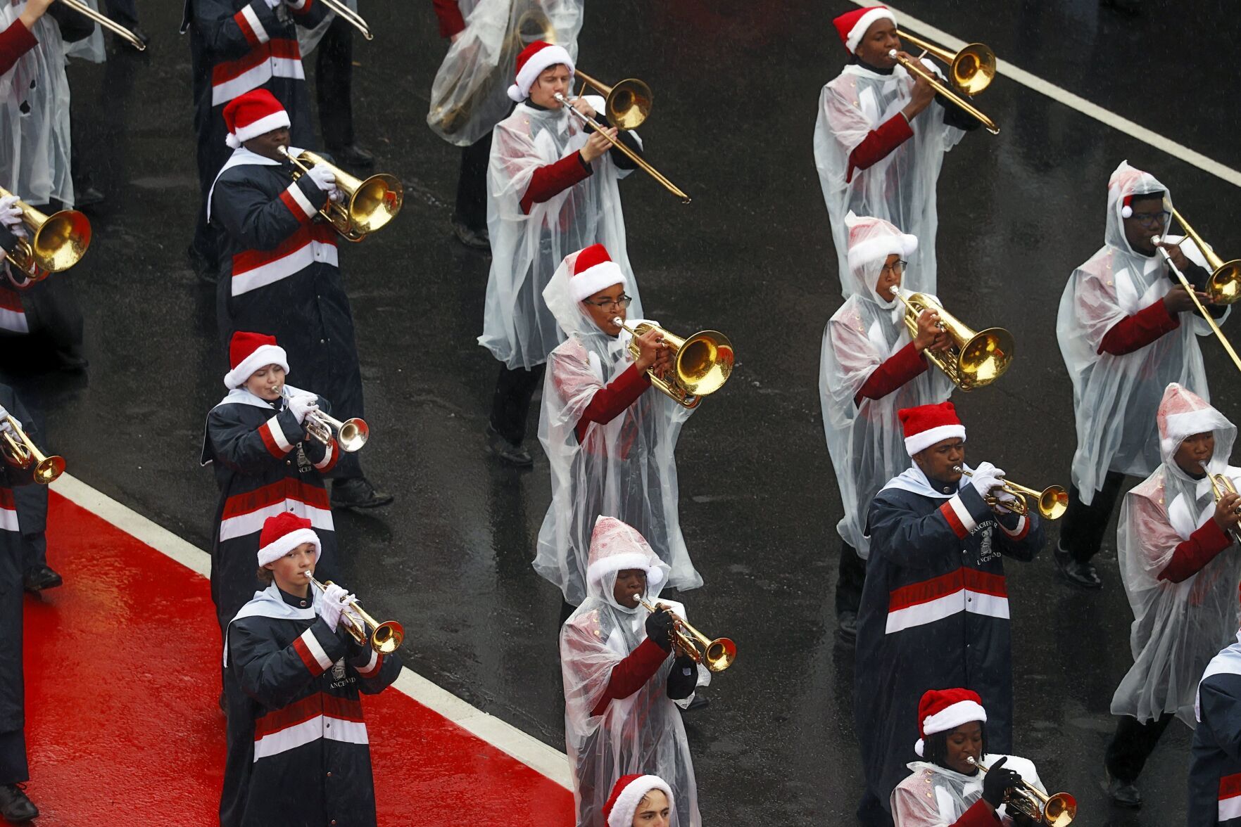 20221204_MET_PARADE_ER_14